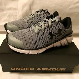 NIB Boys Under Armour Shoes 11K